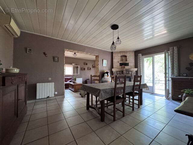 Appartement à MIRABEAU