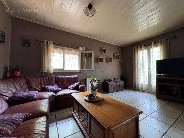 Appartement à MIRABEAU