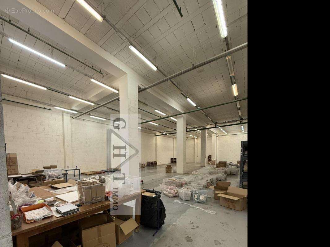 Commerce à BAGNOLET