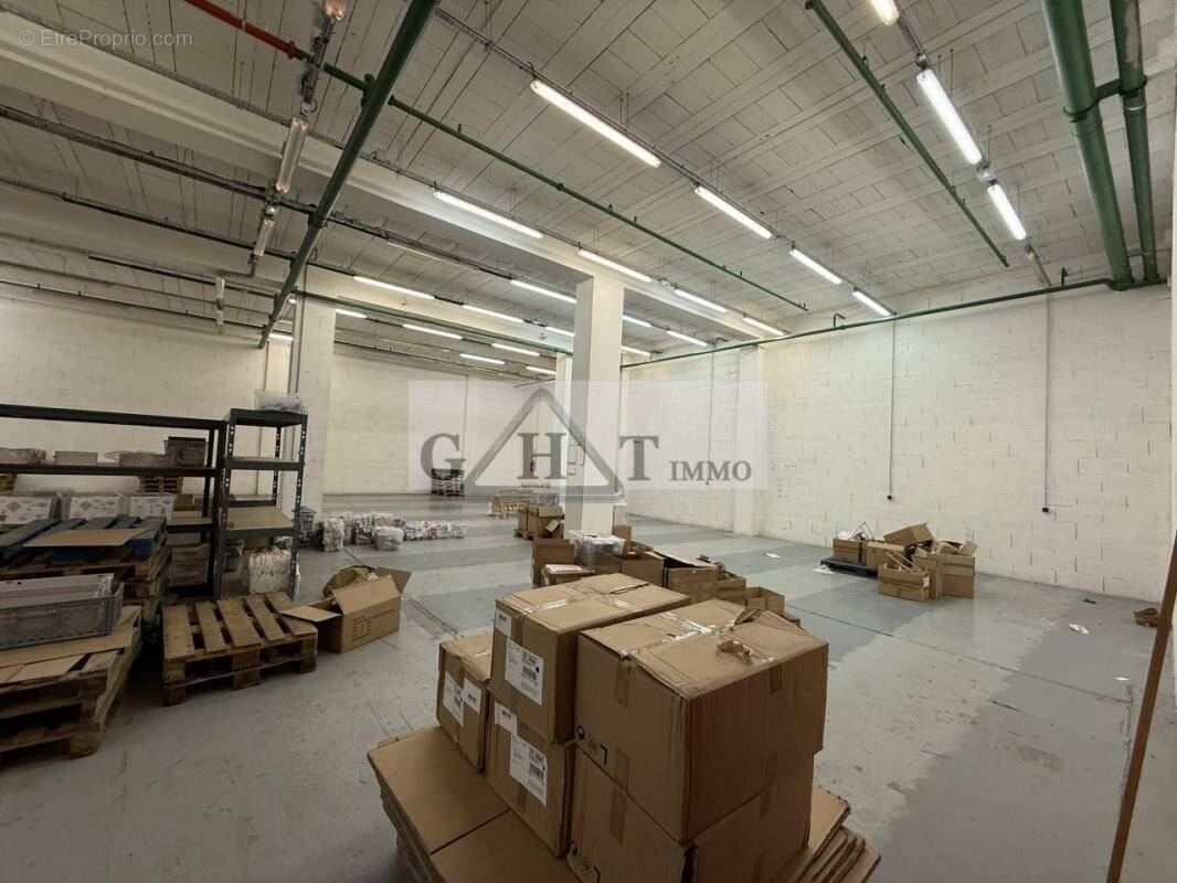 Commerce à BAGNOLET