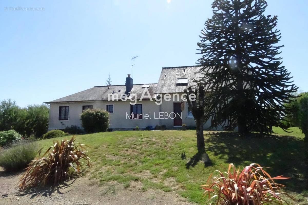 Maison à SENS-DE-BRETAGNE