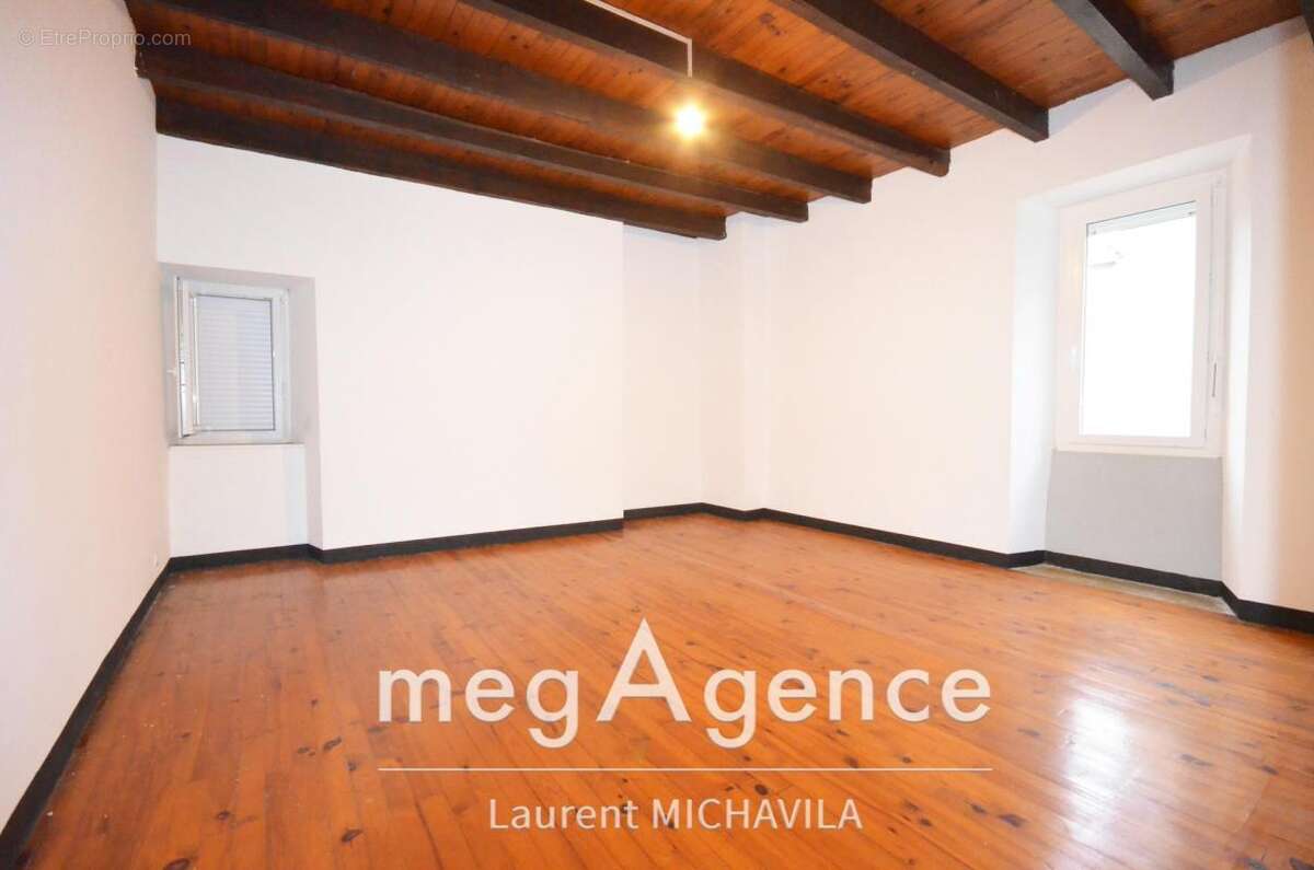 Maison à SAINT-PONS-DE-THOMIERES