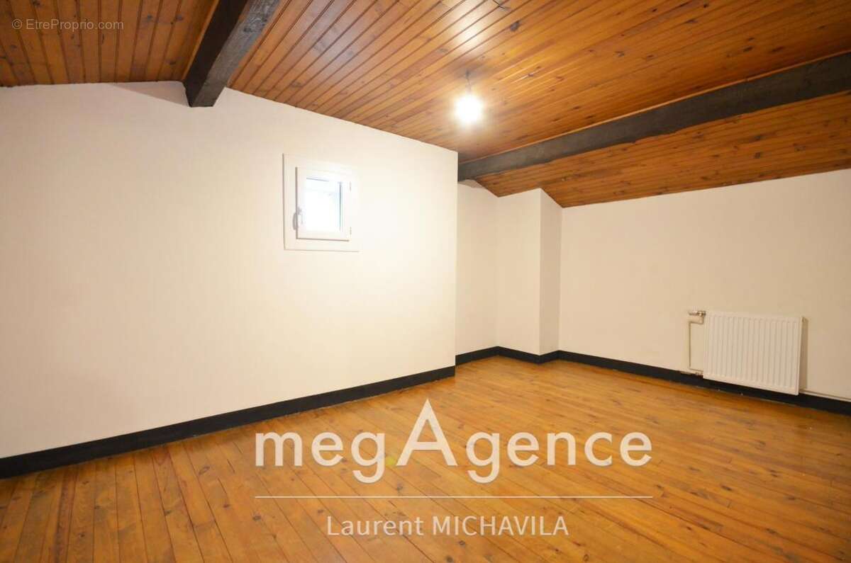 Maison à SAINT-PONS-DE-THOMIERES