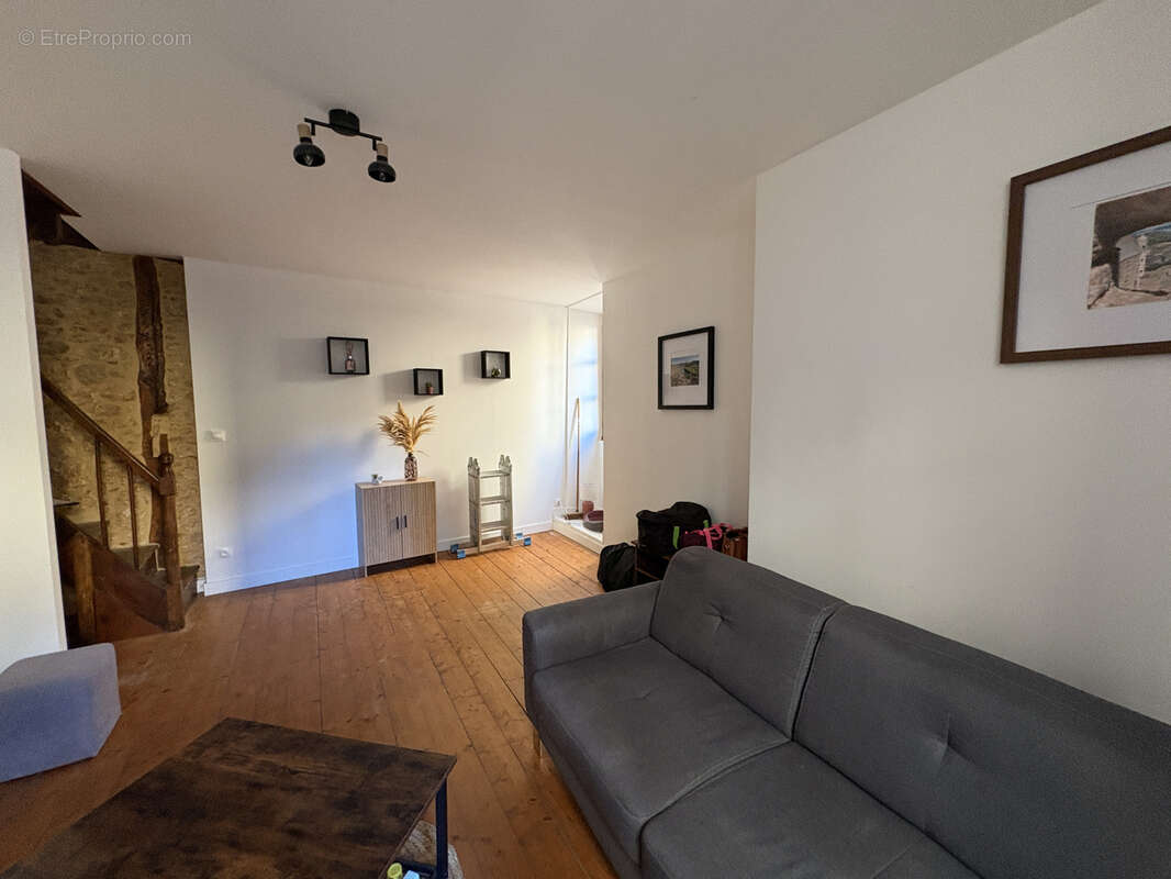 Maison à SALLES-DE-BELVES