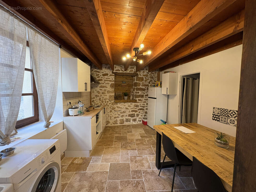 Maison à SALLES-DE-BELVES