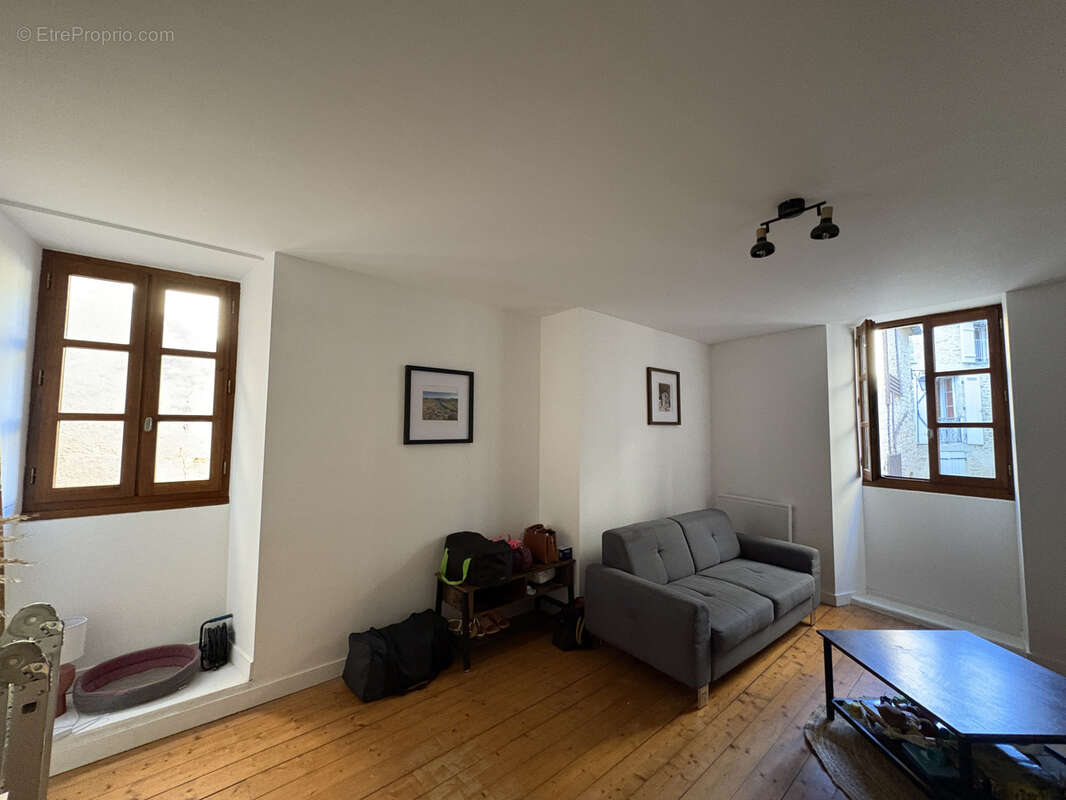 Maison à SALLES-DE-BELVES