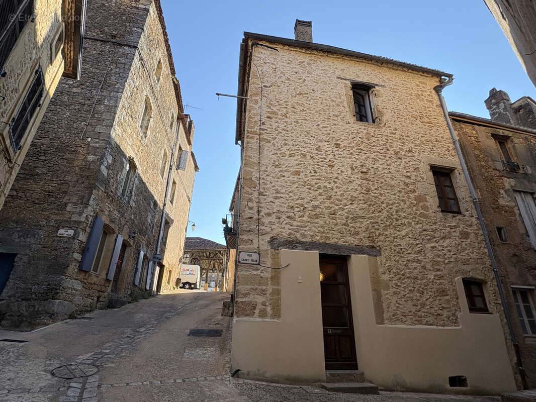 Maison à SALLES-DE-BELVES