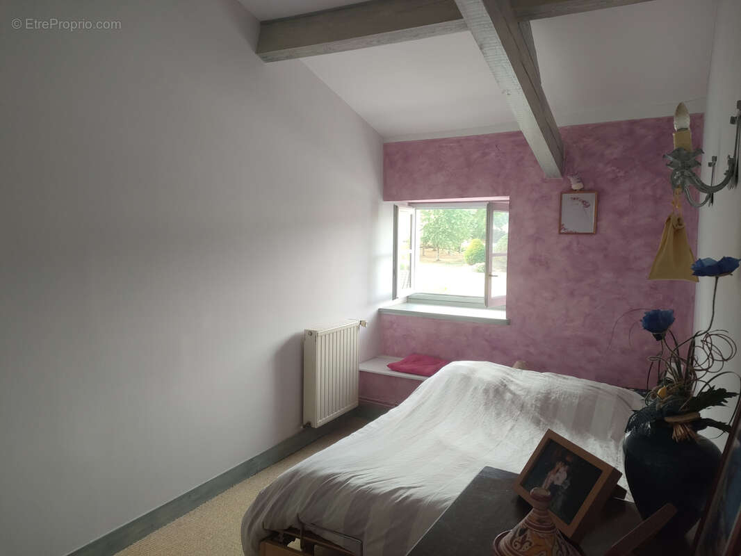 Maison à SAINT-MAURICE-EN-GOURGOIS