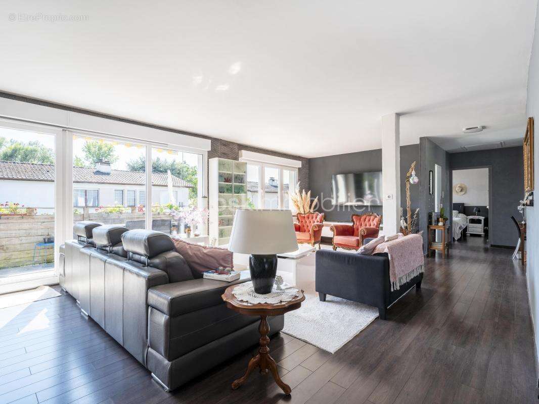 Maison à MOULINS-LES-METZ