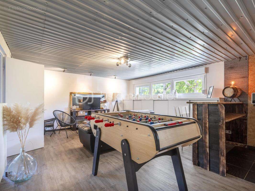 Maison à MOULINS-LES-METZ