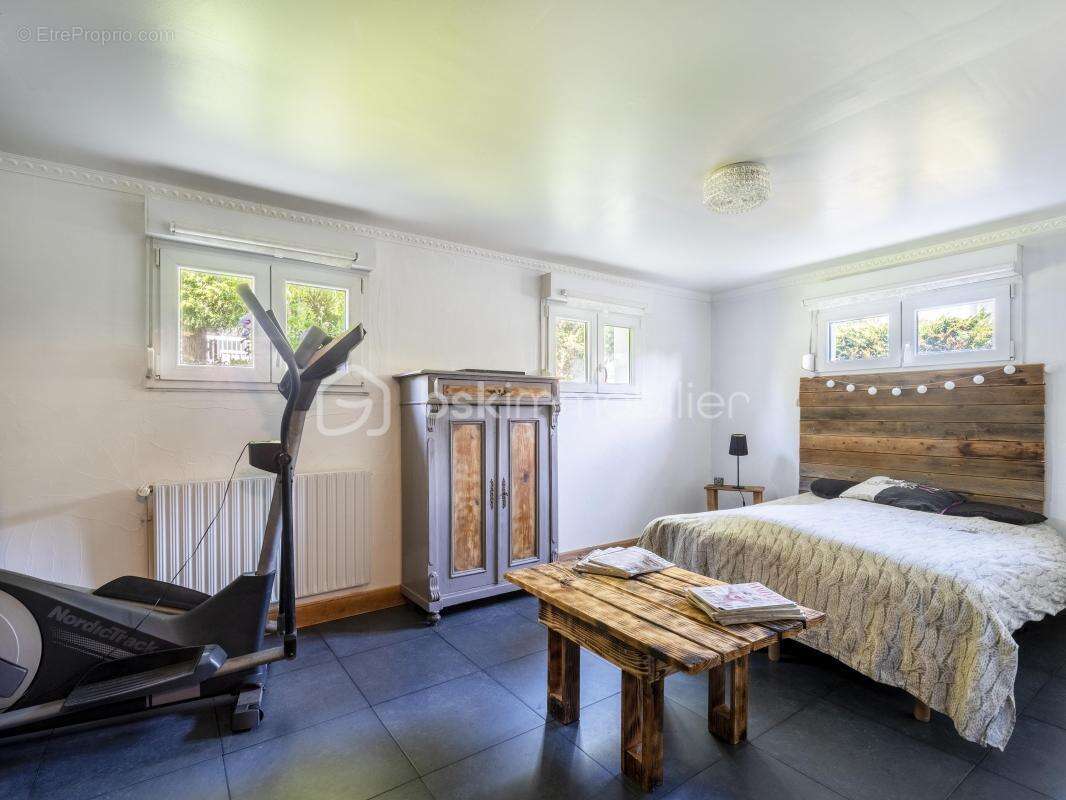 Maison à MOULINS-LES-METZ