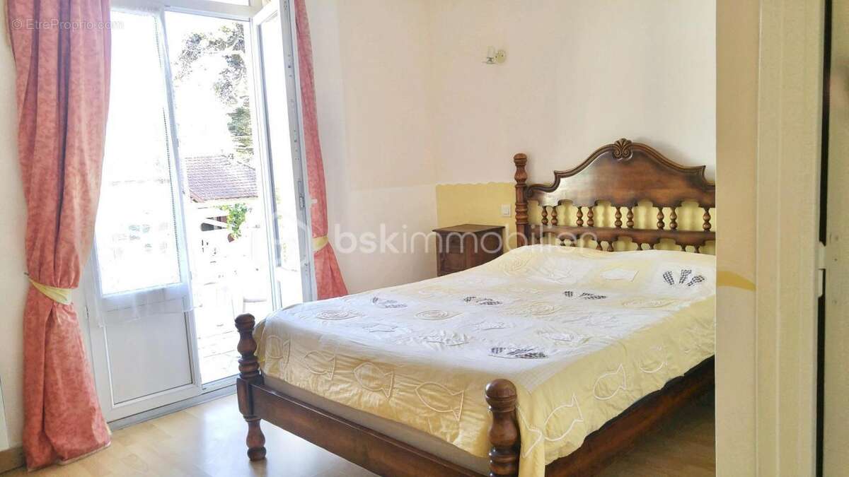 Appartement à SAINT-MICHEL-CHEF-CHEF