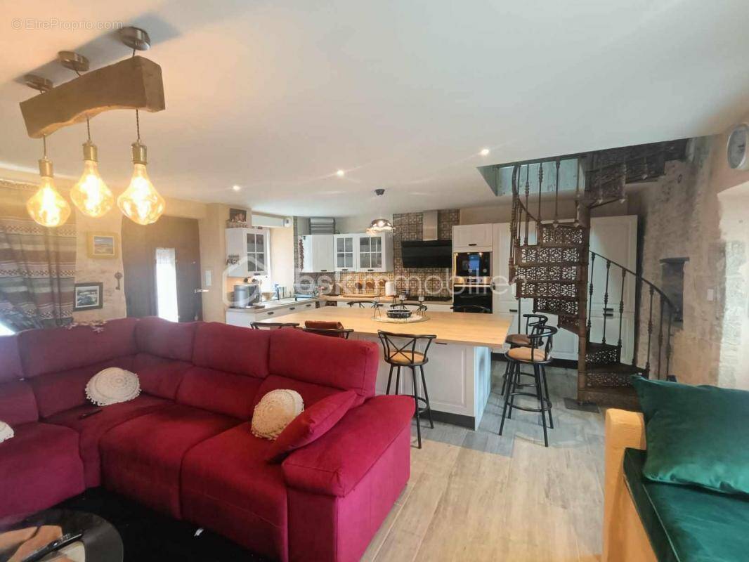 Maison à VILLEFRANCHE-DU-PERIGORD