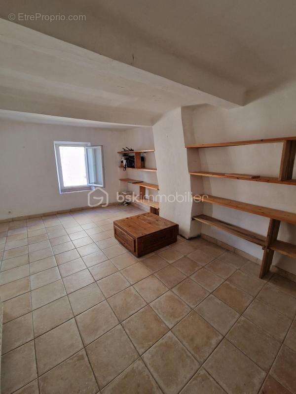 Maison à GREOUX-LES-BAINS