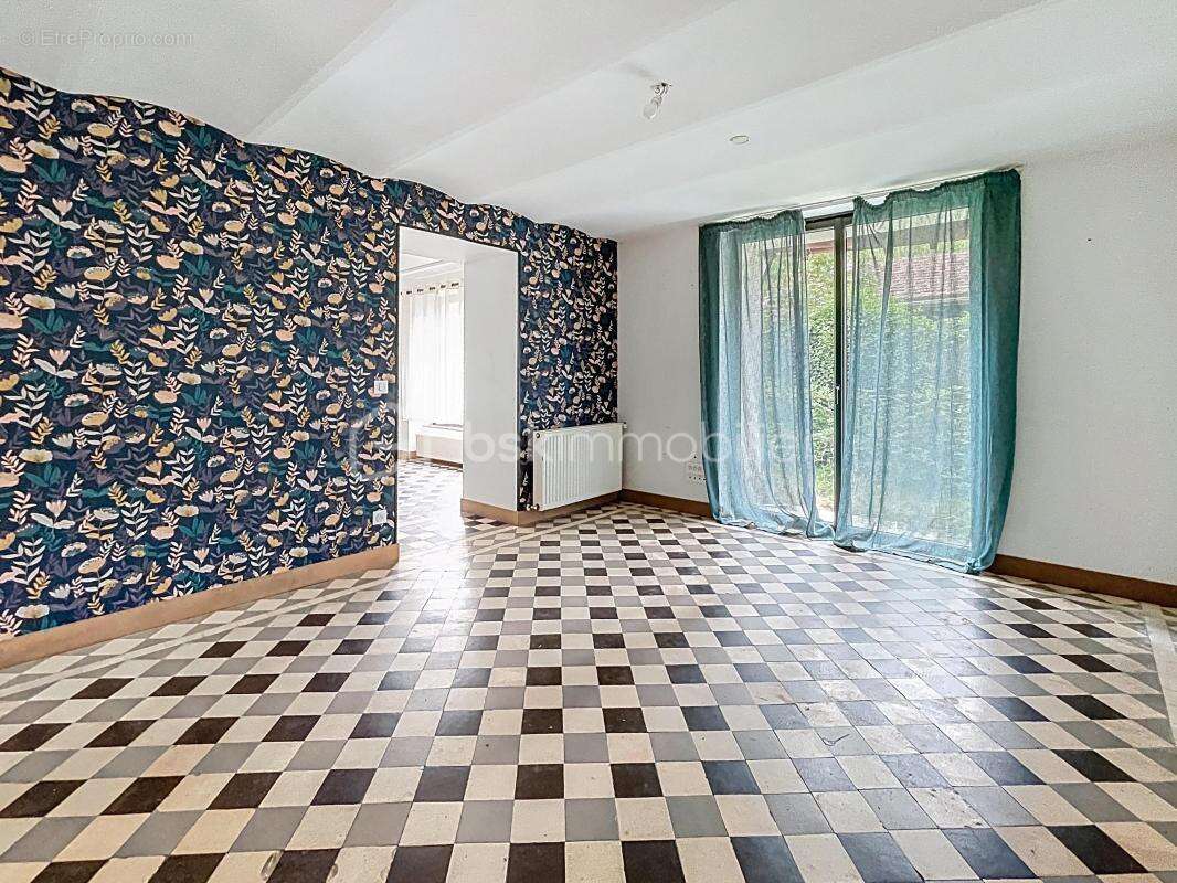 Maison à SOUPPES-SUR-LOING