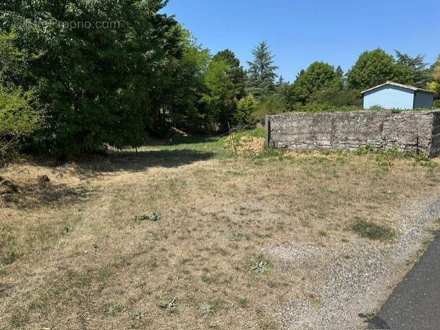 Terrain à LE CAYLAR