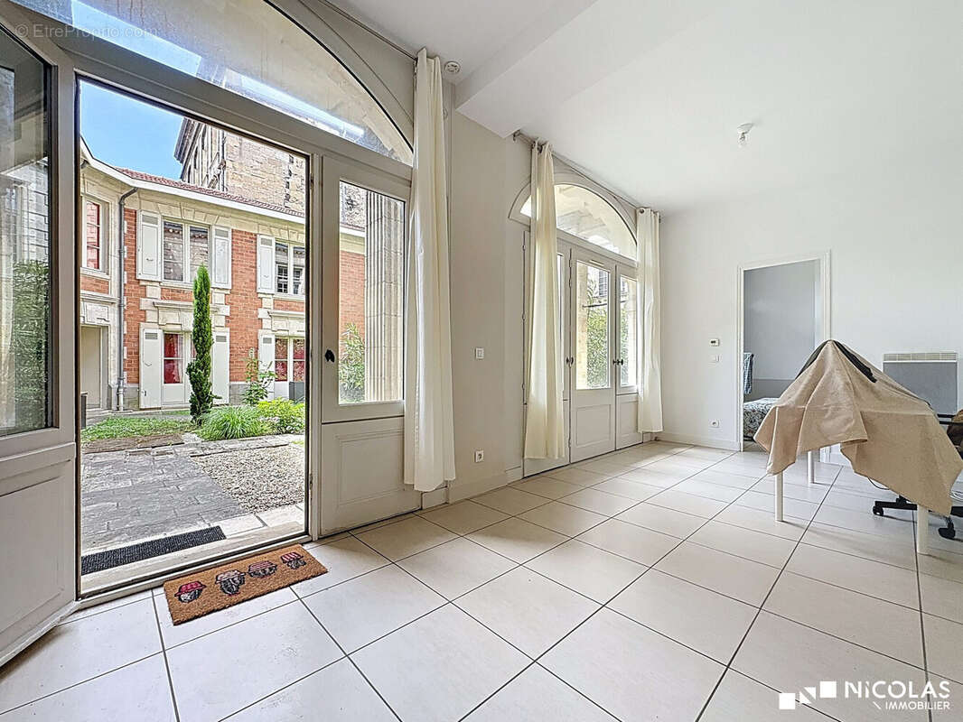 Appartement à BORDEAUX