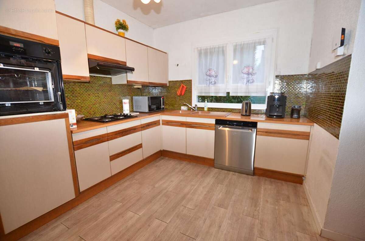 Appartement à SAINTE-GENEVIEVE-DES-BOIS