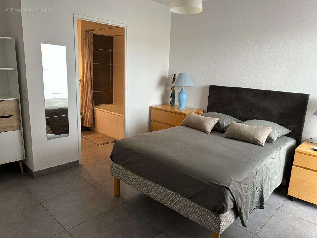 Appartement à JUVIGNAC