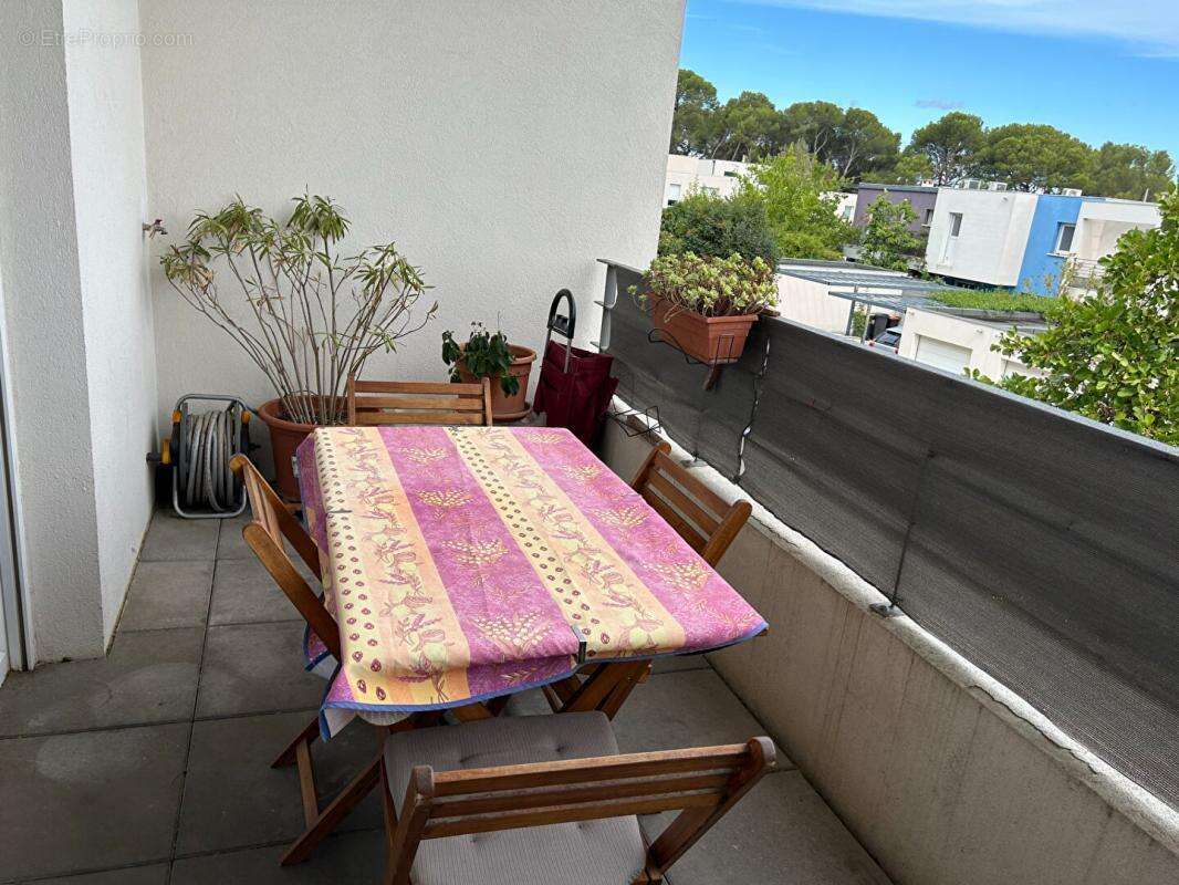 Appartement à JUVIGNAC
