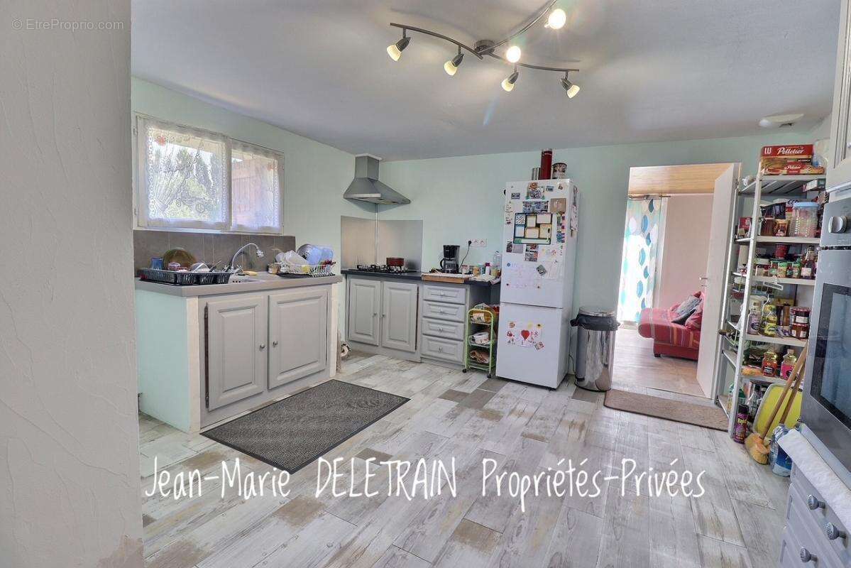 Maison à LA ROQUILLE