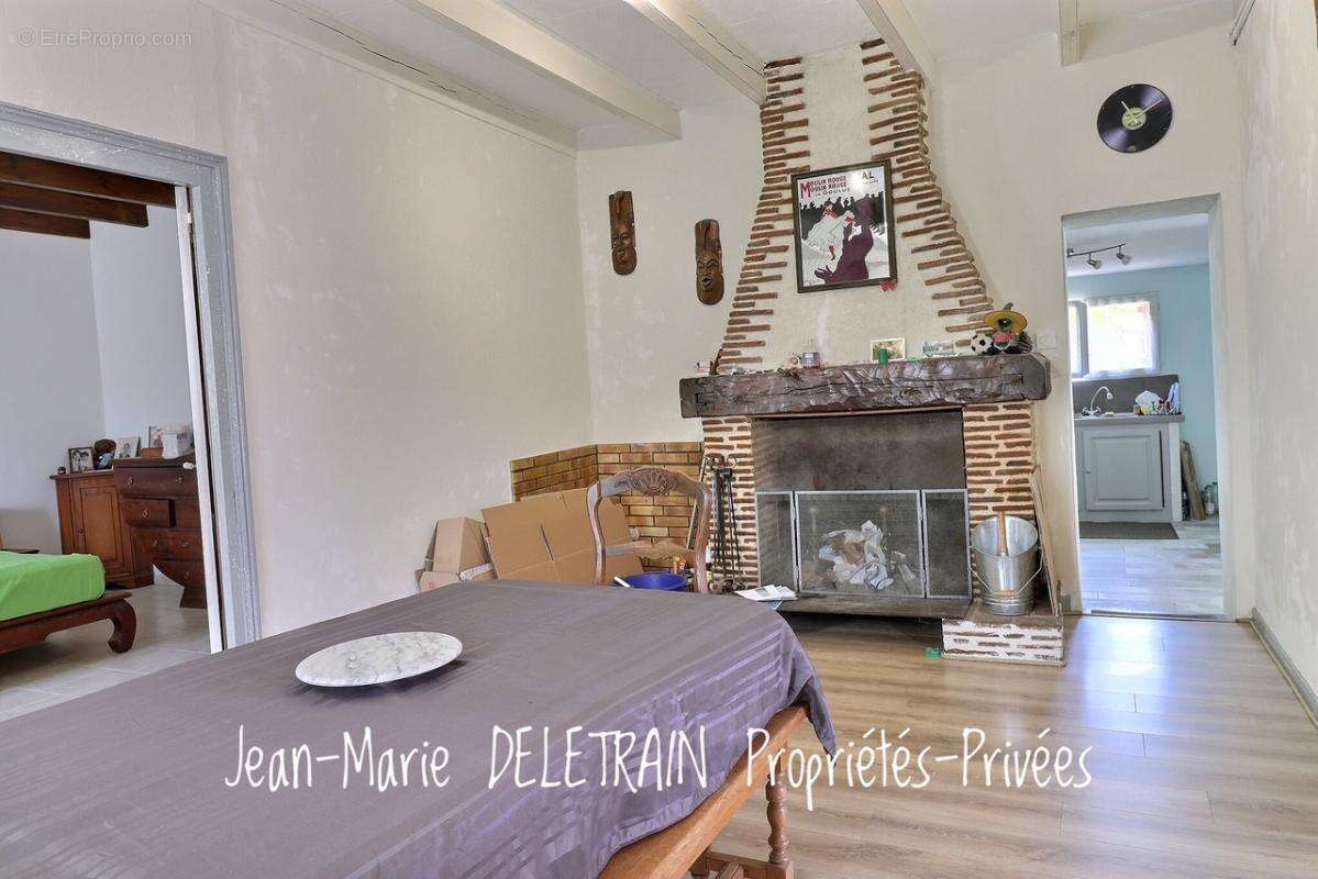 Maison à LA ROQUILLE