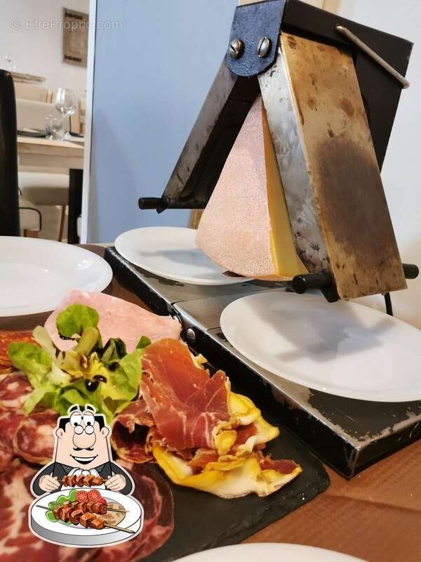 Commerce à SAINT-LARY-SOULAN