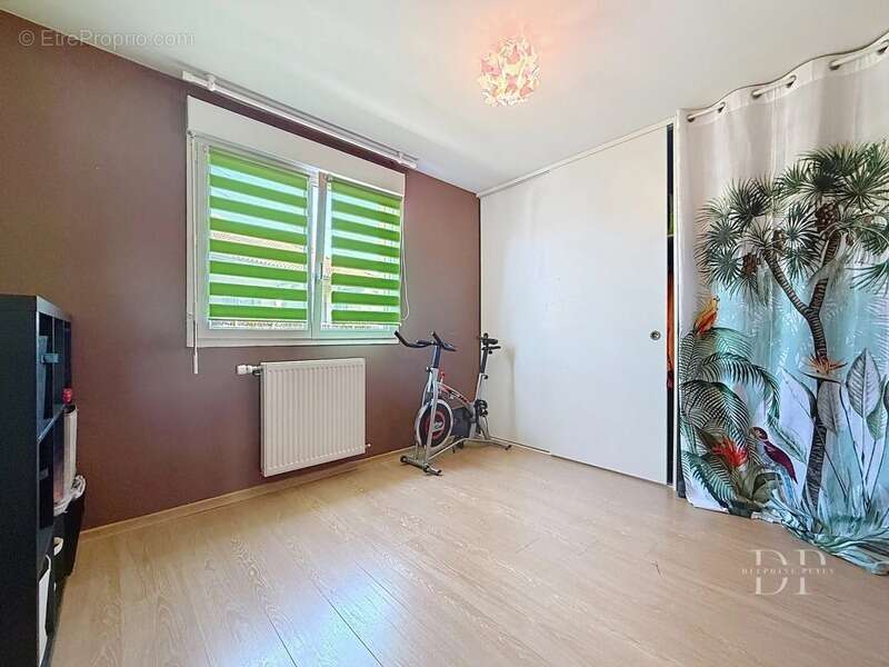 Appartement à SCIENTRIER