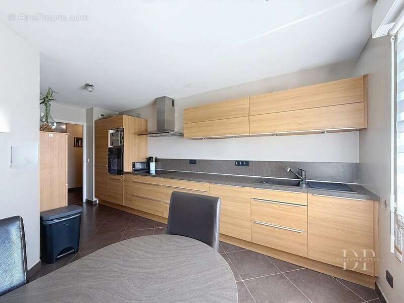 Appartement à SCIENTRIER