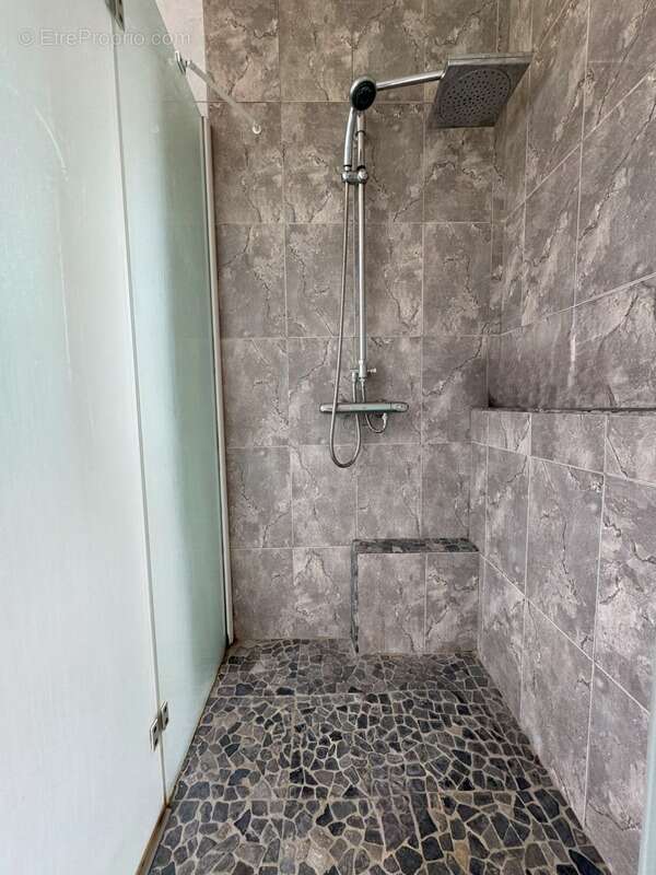 Maison à SAINT-MARTIN-DE-VALGALGUES