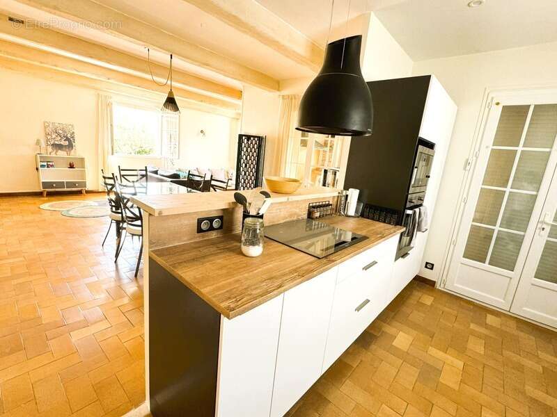 Maison à SAINT-MARTIN-DE-VALGALGUES