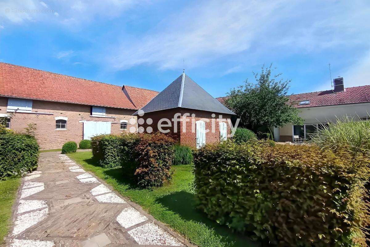 Maison à MAIZICOURT