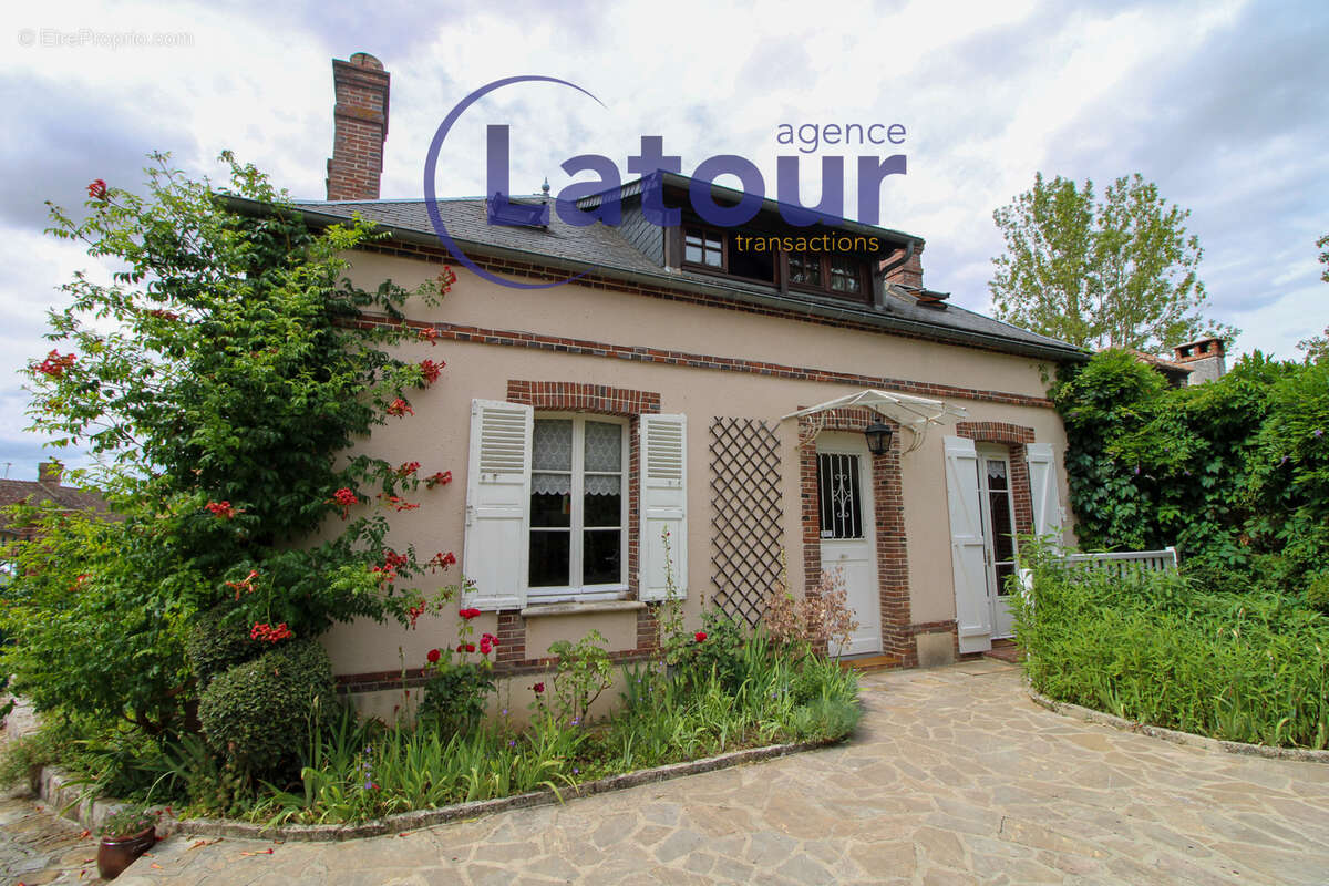 Maison à NONANCOURT