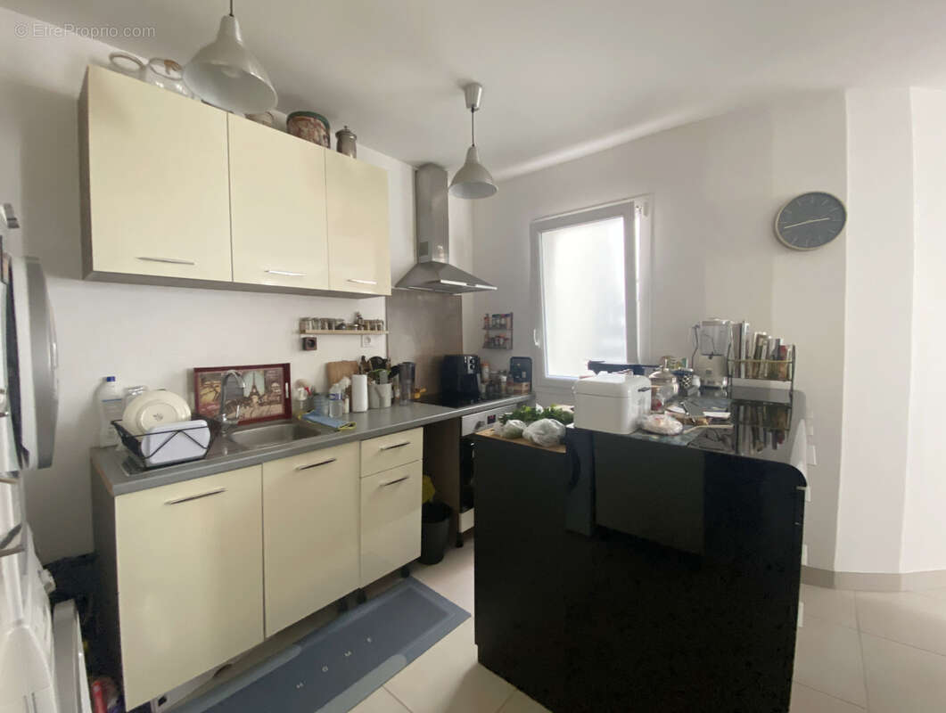 Appartement à MEZE