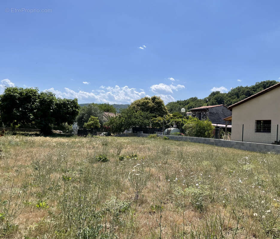 Terrain à ROCHEMAURE