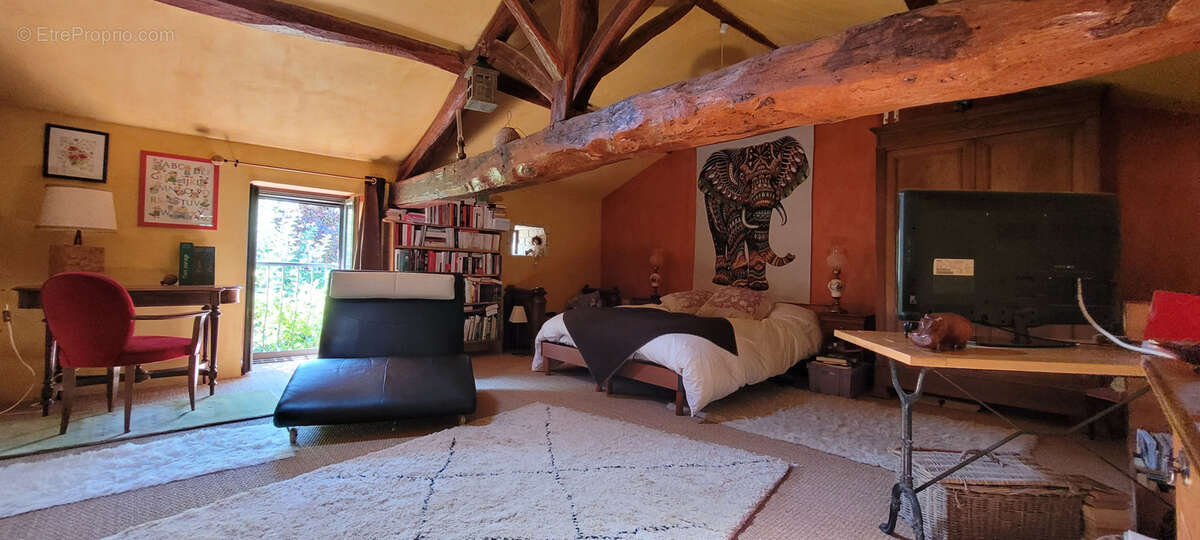 Maison à LENCLOITRE