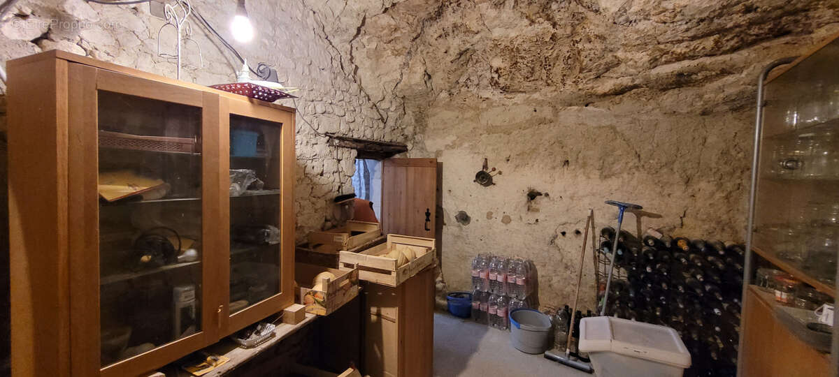 Maison à LENCLOITRE