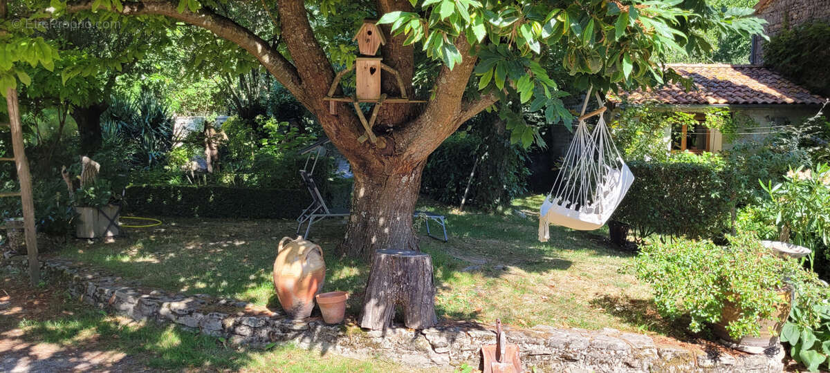 Maison à LENCLOITRE