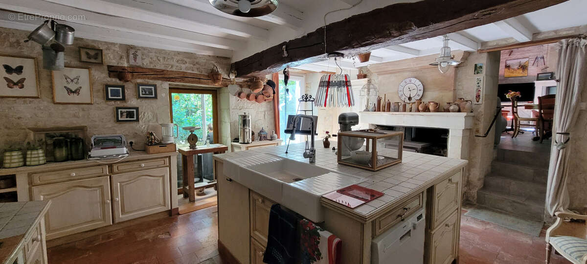 Maison à LENCLOITRE