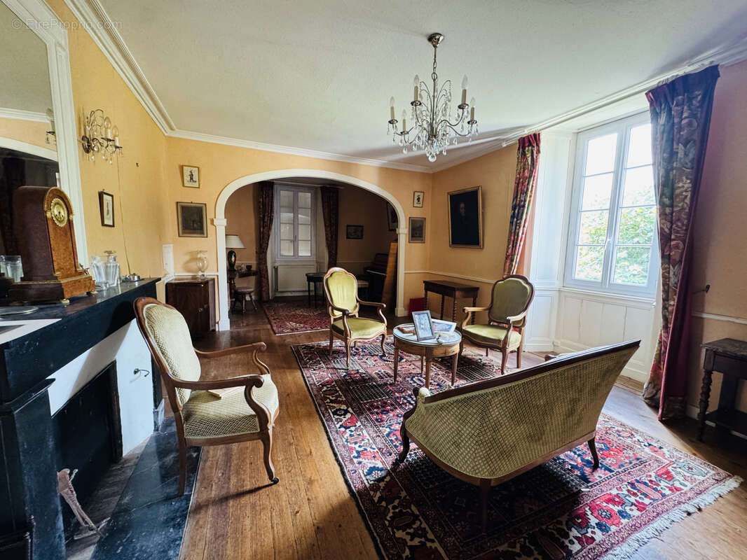 Maison à TALMONT-SAINT-HILAIRE