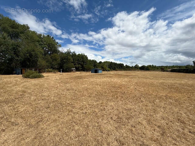 Maison à LA ROCHE-CHALAIS