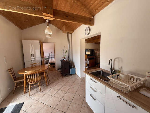 Maison à LA ROCHE-CHALAIS