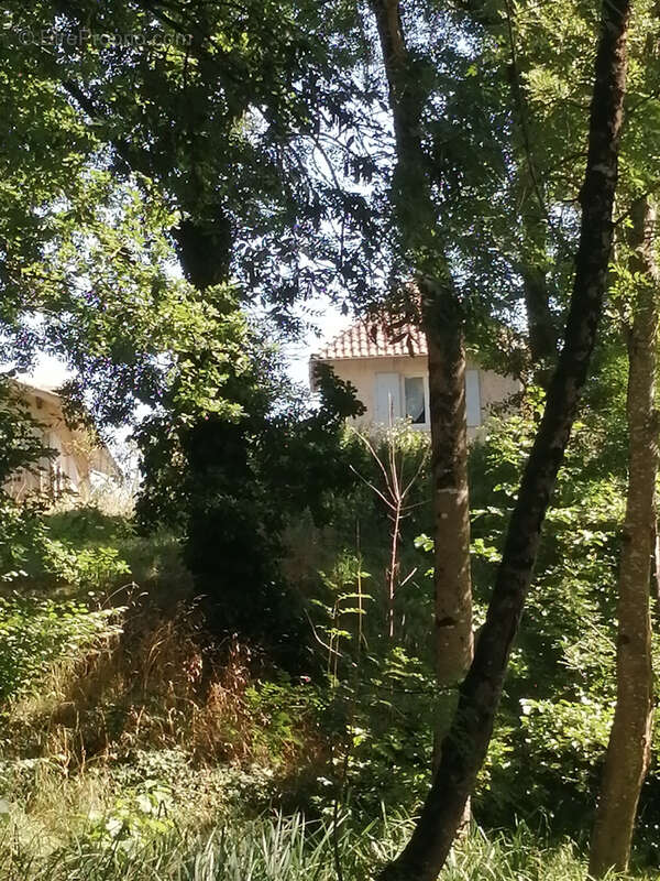 Maison à SAINT-PRIVAT-DES-PRES