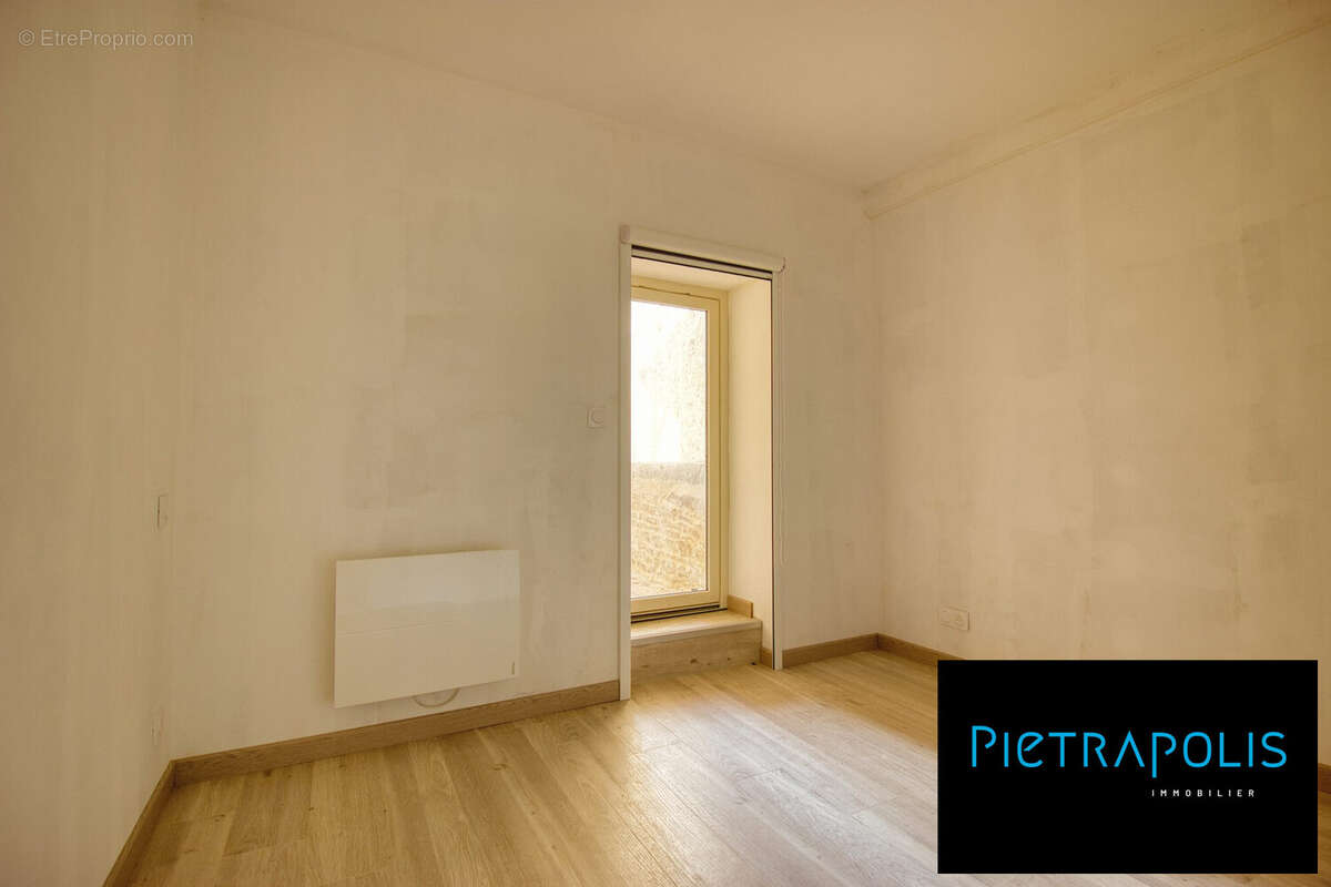 Maison à SAINT-MAURICE-DE-SATONNAY