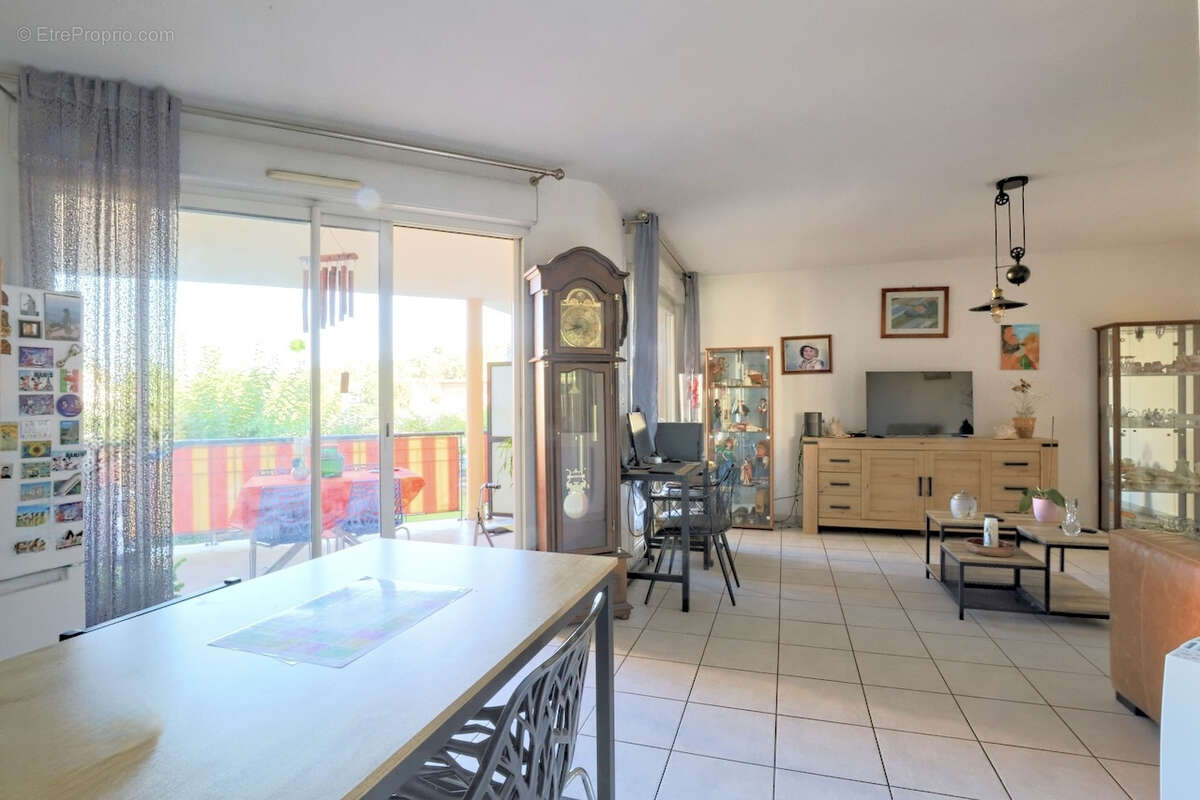 Appartement à HYERES