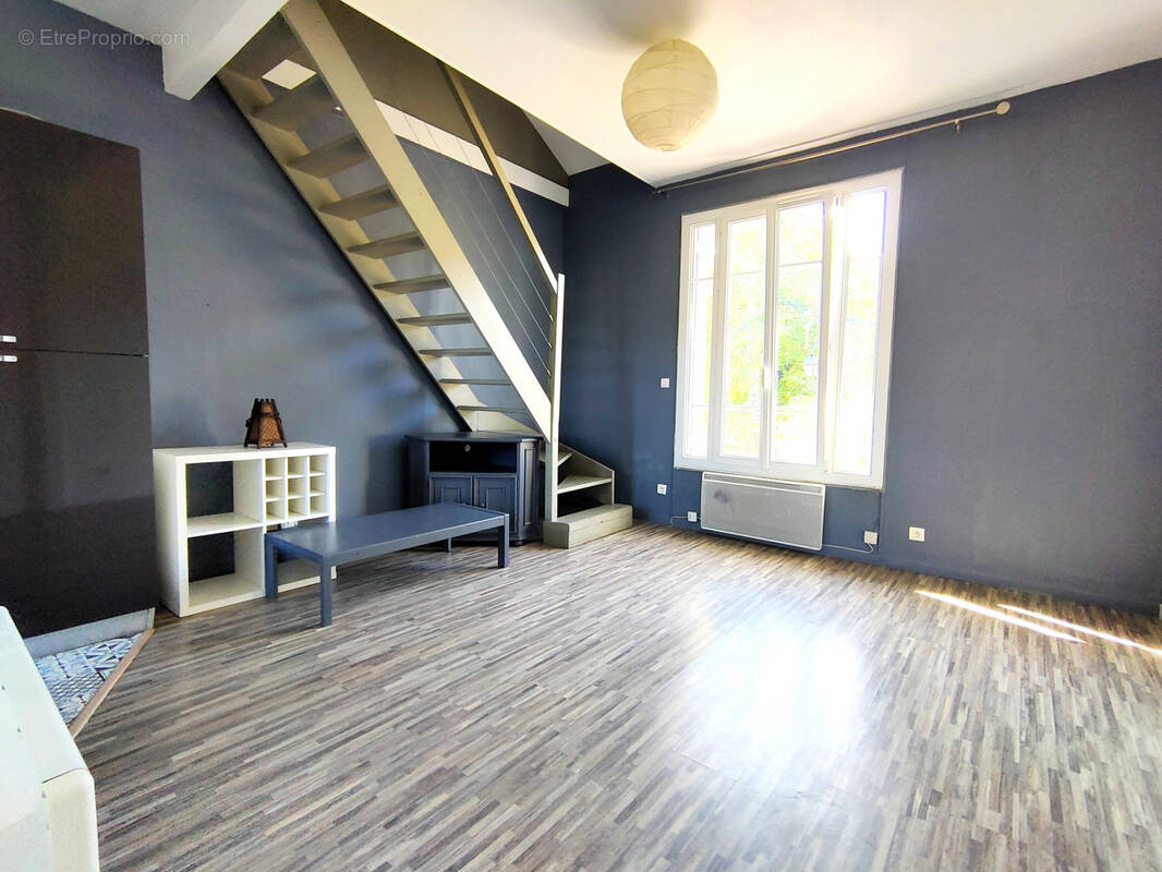 Appartement à SAINT-REMY-LES-CHEVREUSE