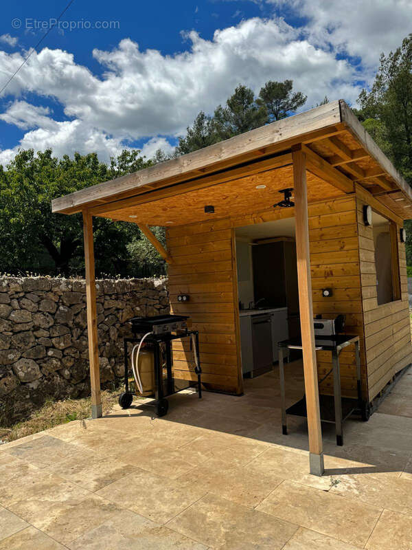 Maison à SOLLIES-TOUCAS