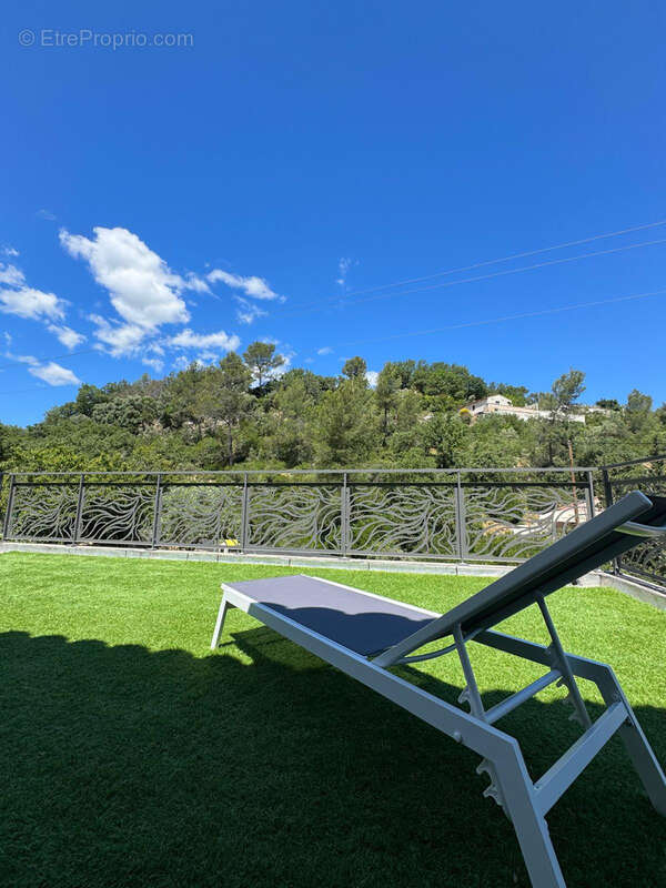 Maison à SOLLIES-TOUCAS