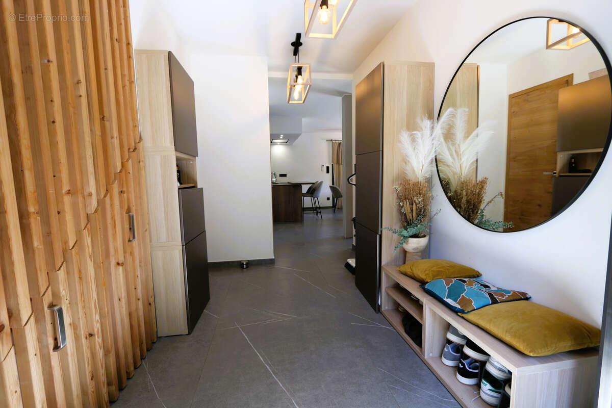 Maison à SOLLIES-TOUCAS