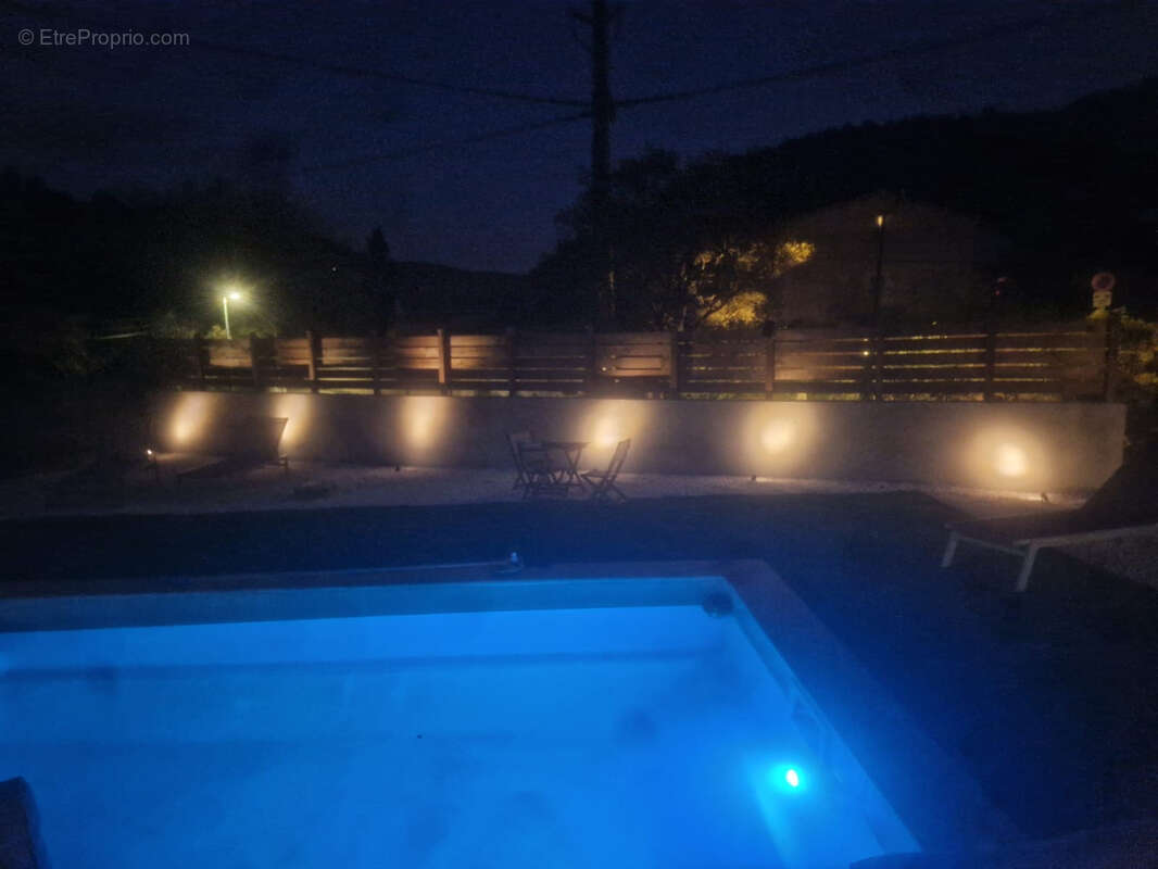 Maison à SOLLIES-TOUCAS